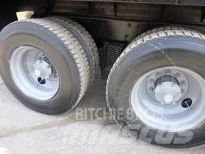 Mack Vision 傾卸式卡車