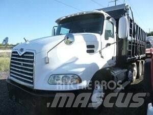Mack Vision 傾卸式卡車