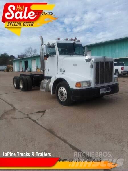 Peterbilt 377 商用底盤車