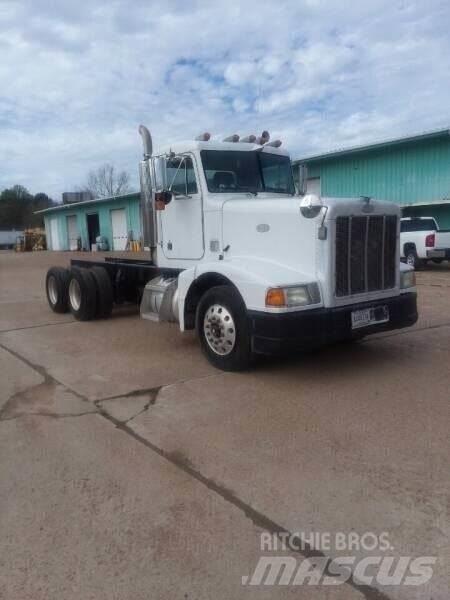 Peterbilt 377 商用底盤車