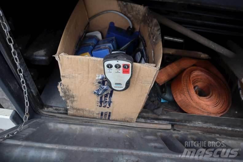 Knapen E180K 自裝卸半拖車