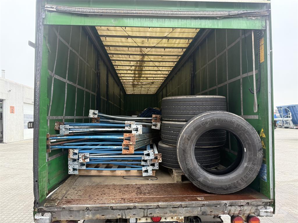 Krone 34 pl. 篷布半拖車