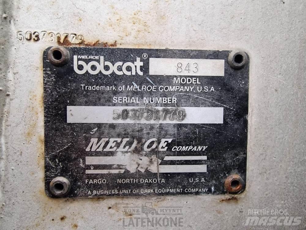 Bobcat 843 滑移轉向裝載機