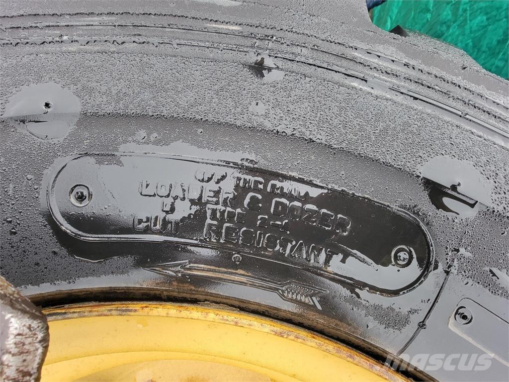 Bridgestone 263389 輪胎、車輪和輪圈