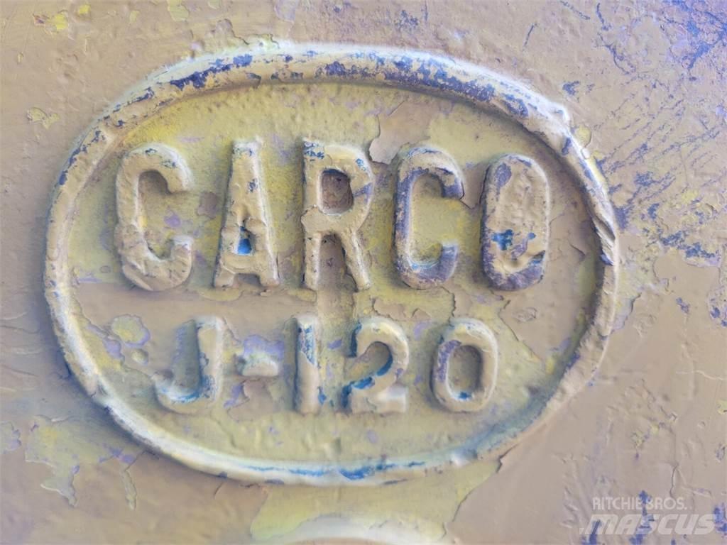Carco J-120 桅桿