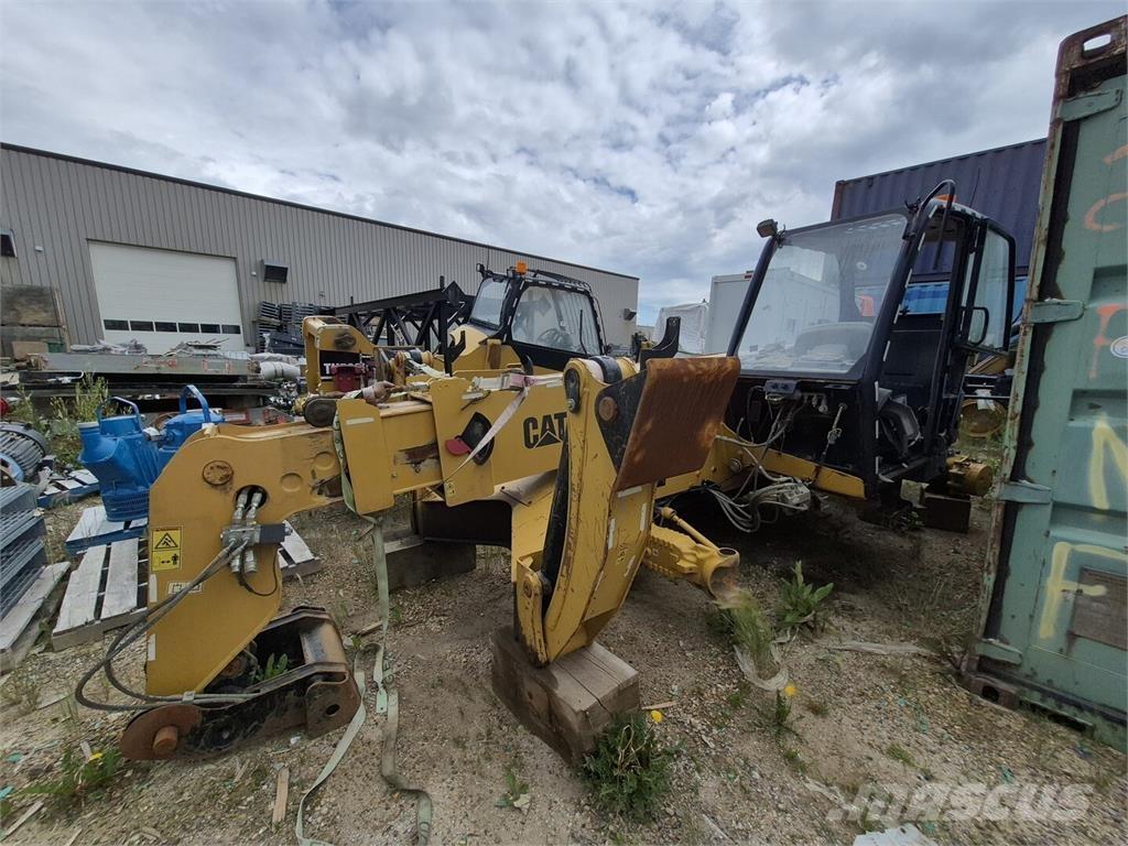 CAT TH560B 農業用伸縮臂裝載機