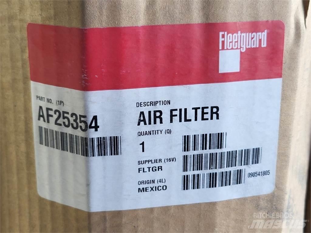 Fleetguard AF25354 其他