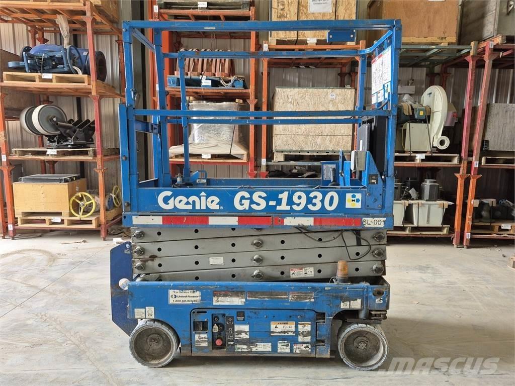 Genie GS-1930 剪式升降機