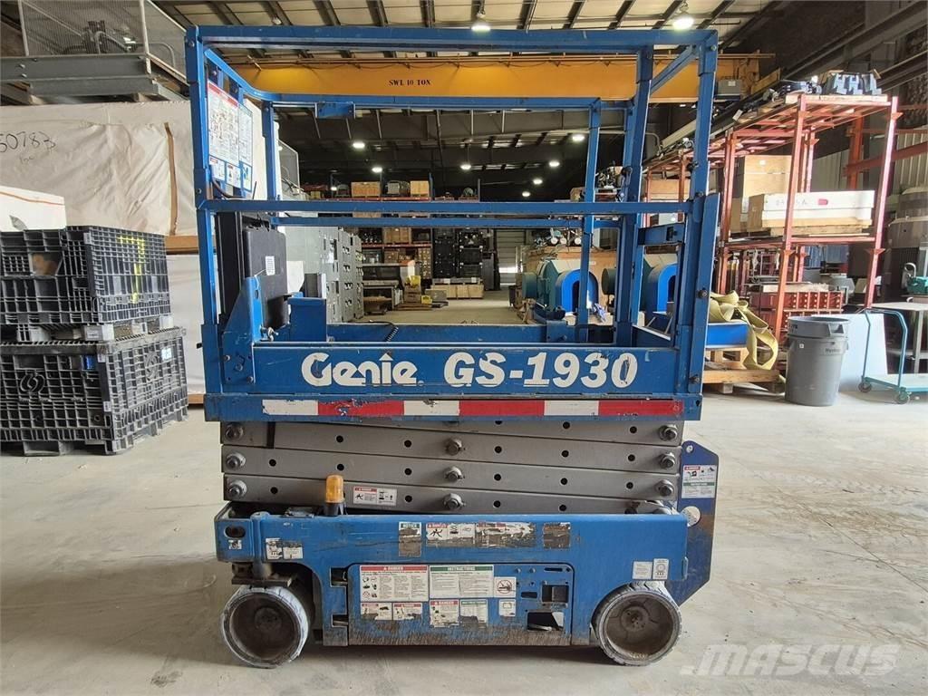 Genie GS-1930 剪式升降機