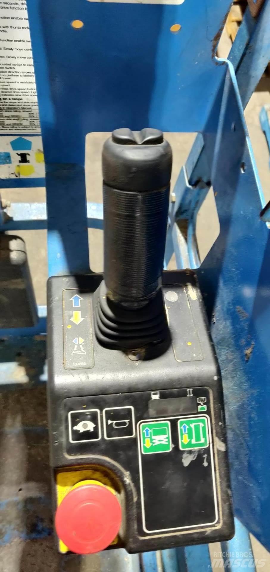 Genie GS-2632 剪式升降機