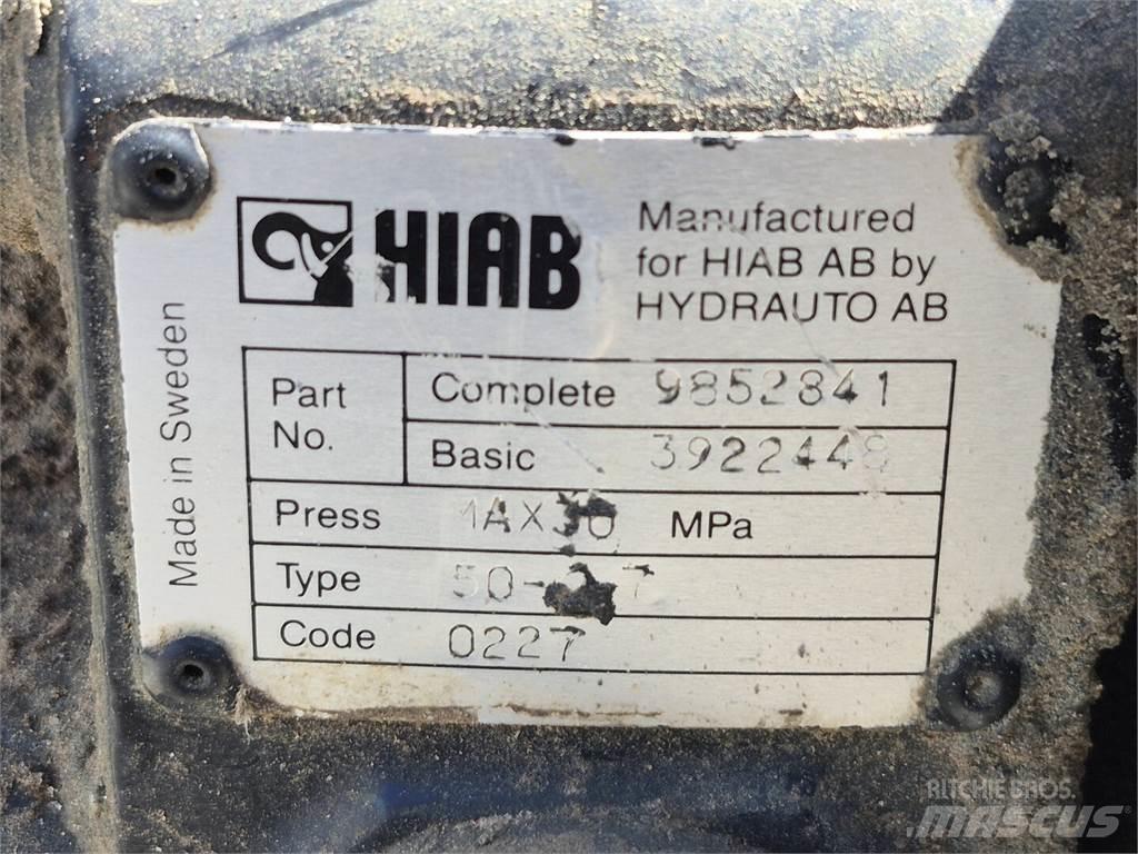 Hiab 122B-2-CL 起重機組件和設備