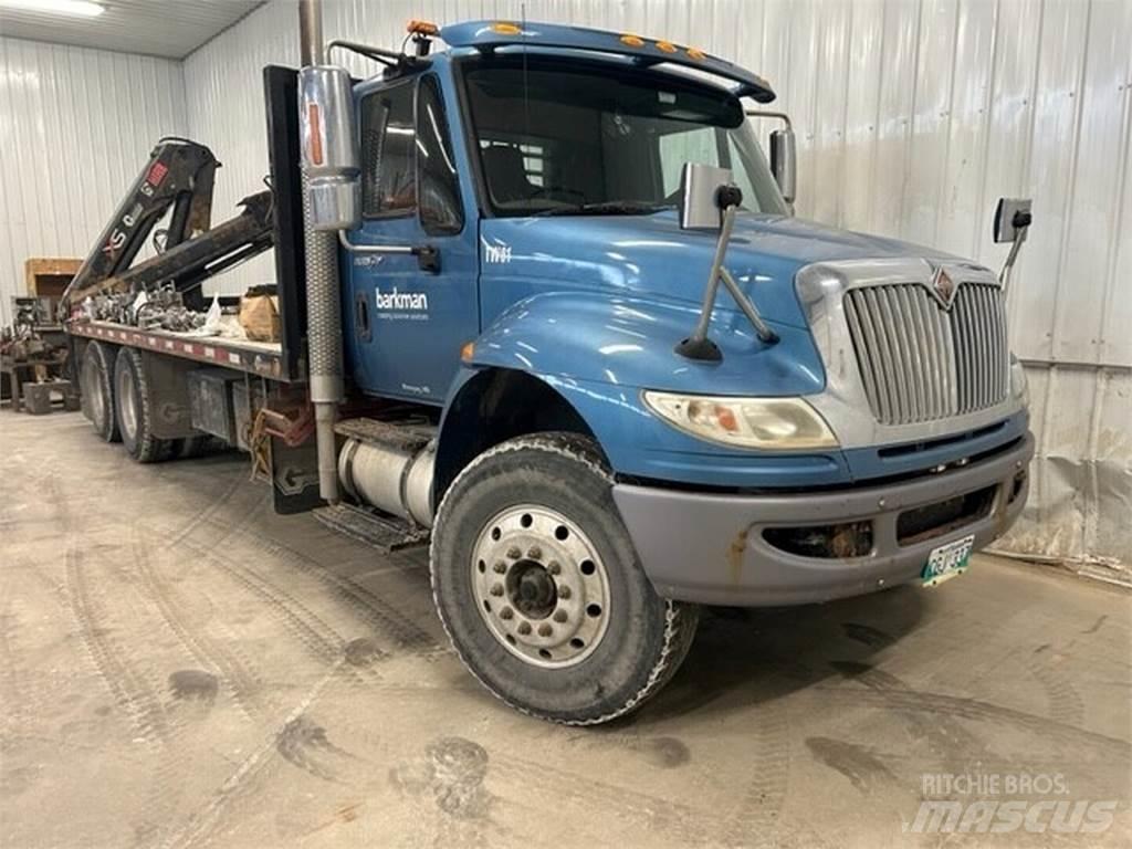 International 4900 多用途機械