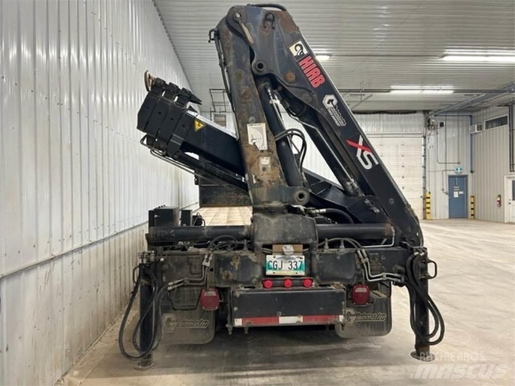 International 4900 多用途機械
