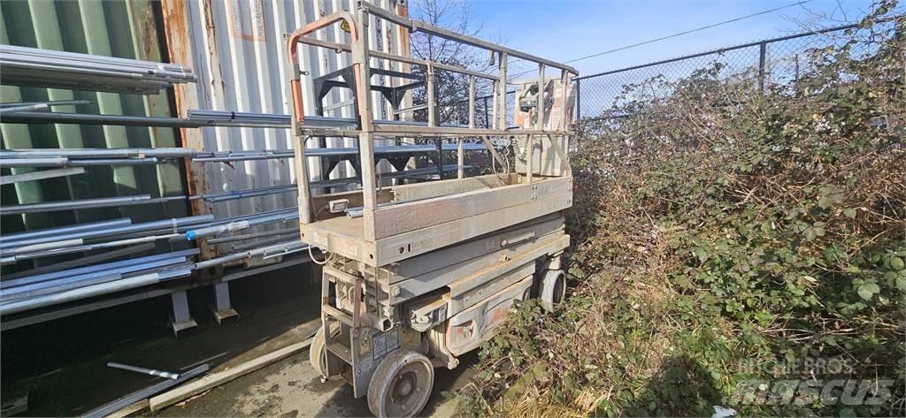 JLG 2630ES 剪式升降機