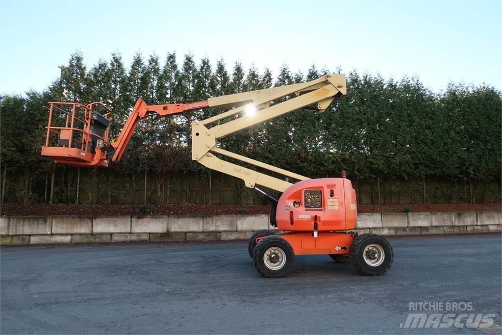 JLG 450AJ 曲臂高空作業車