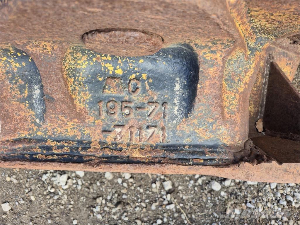 Komatsu D375 輪式推土機