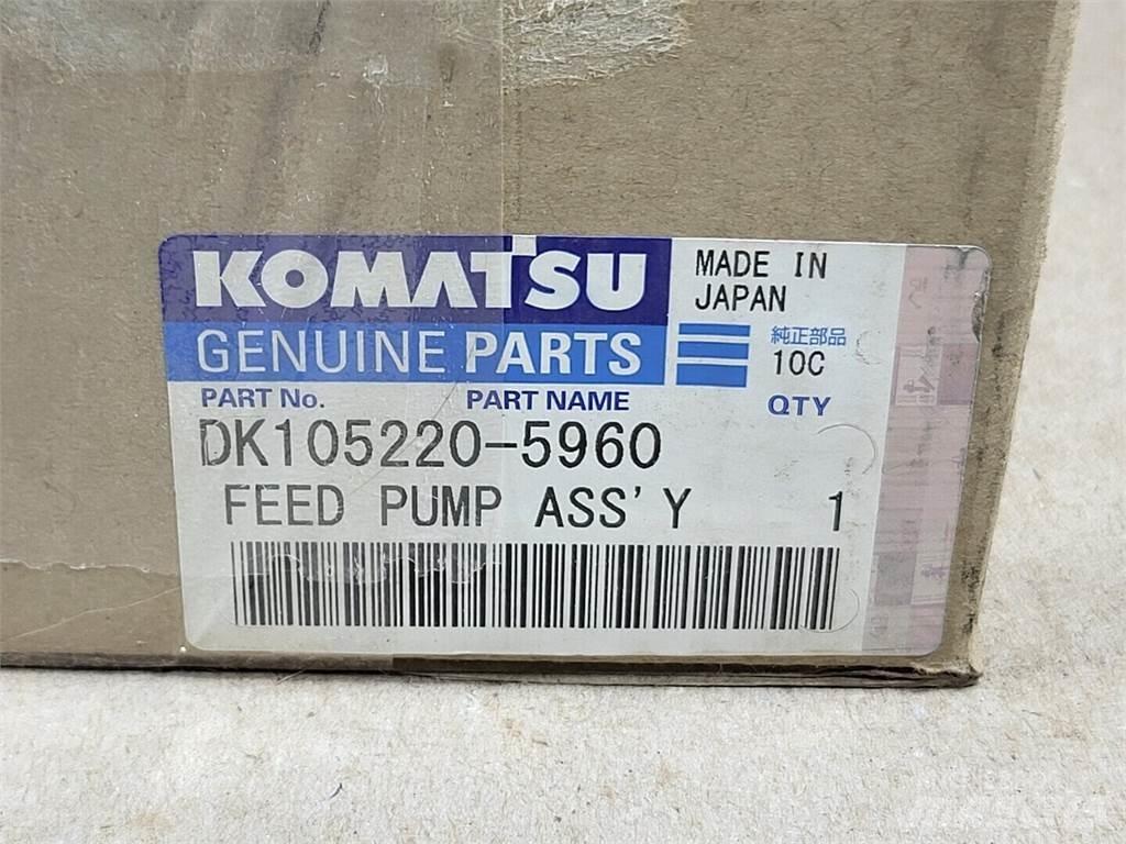 Komatsu DK105220-5960 水泵浦