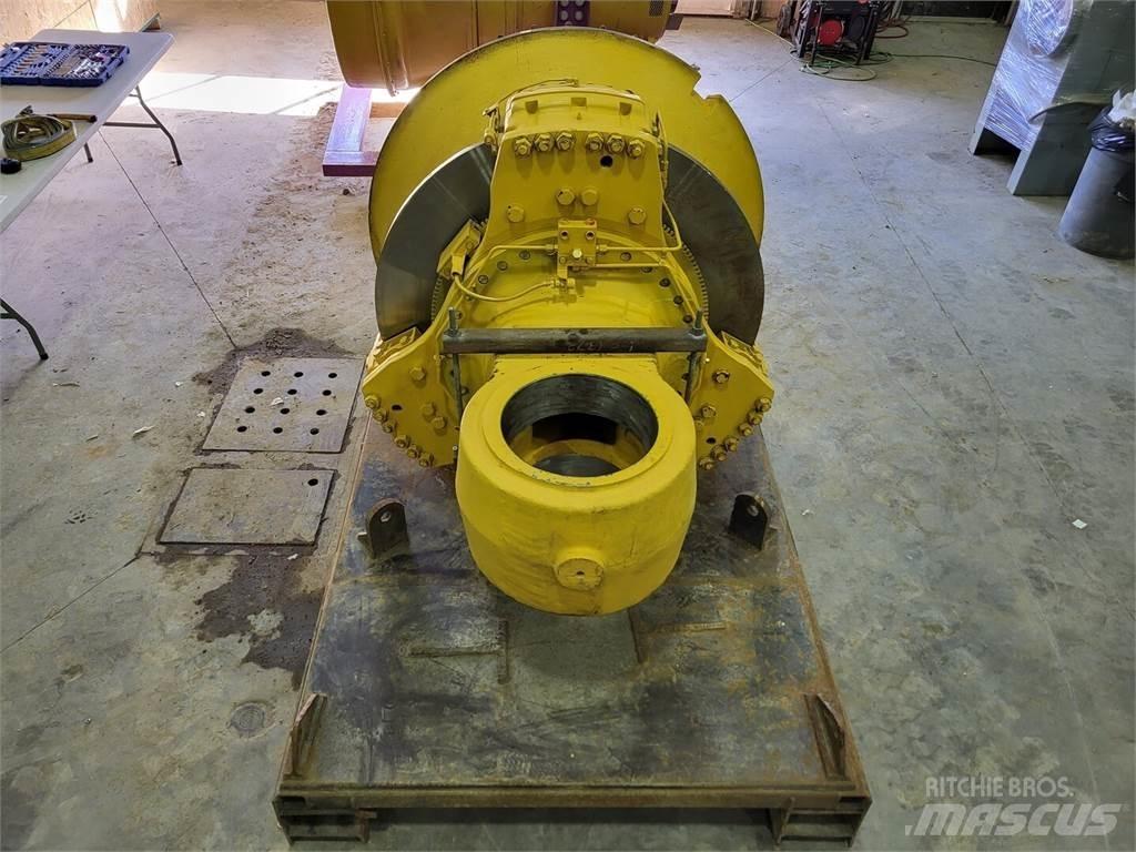 Komatsu RTEM3840SERV 鉸接式起吊車