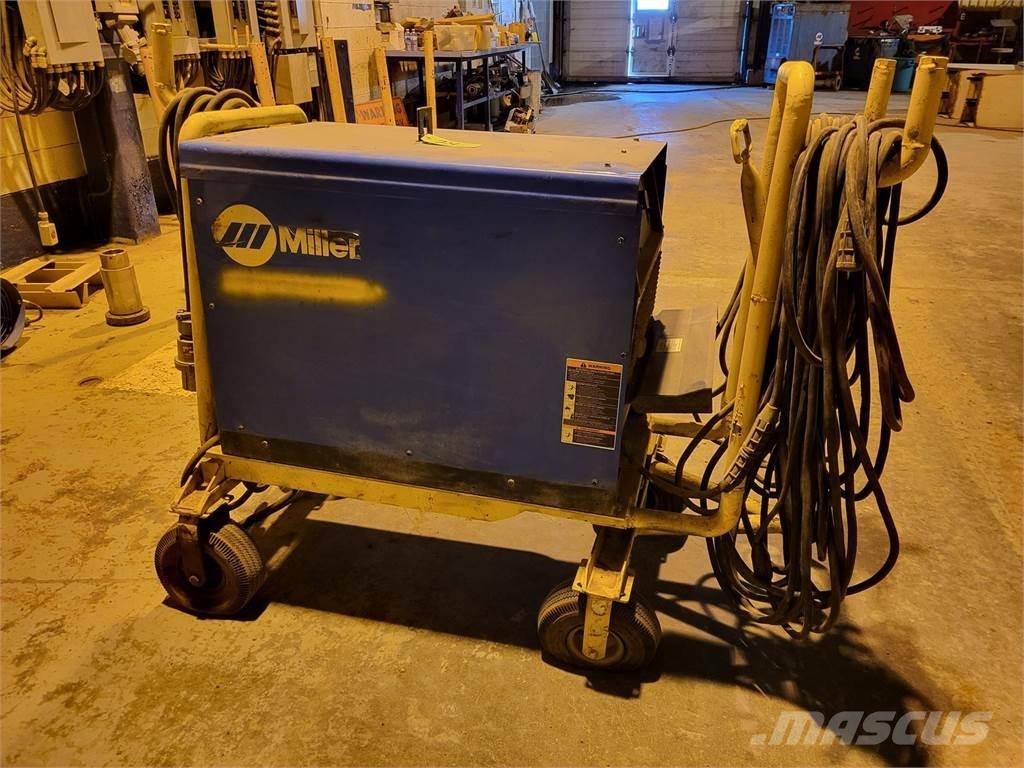 Miller Dimension 652 焊接機