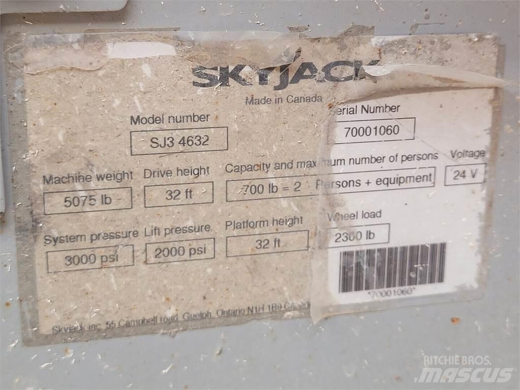 SkyJack SJ3 4632 剪式升降機