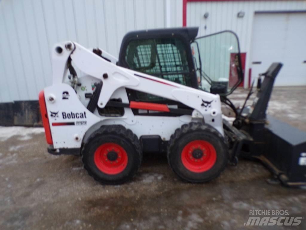 Bobcat S650 滑移轉向裝載機