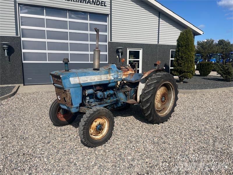 Ford 3000 曳引機