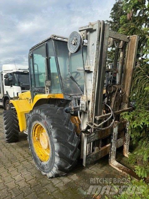 JCB 940-2 越野車