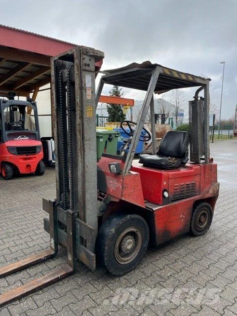 O&K V 20 柴油卡車