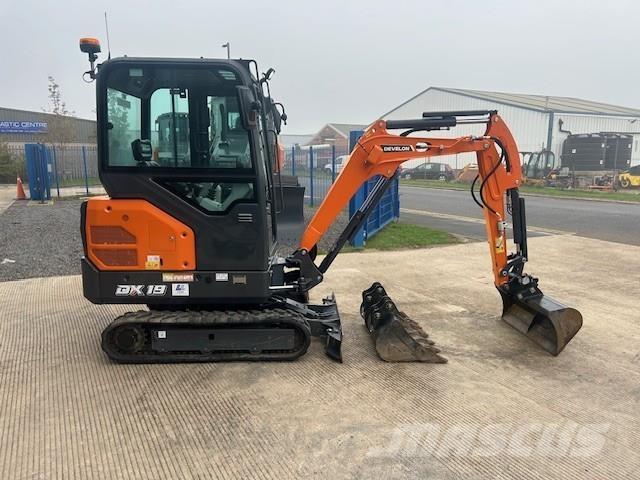 Develon DX19-7 履帶式 挖土機/掘鑿機/挖掘機