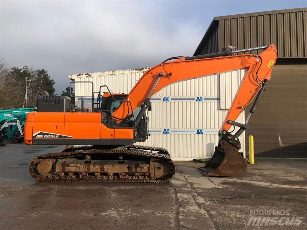 Develon Dx225lc-7 履帶式 挖土機/掘鑿機/挖掘機