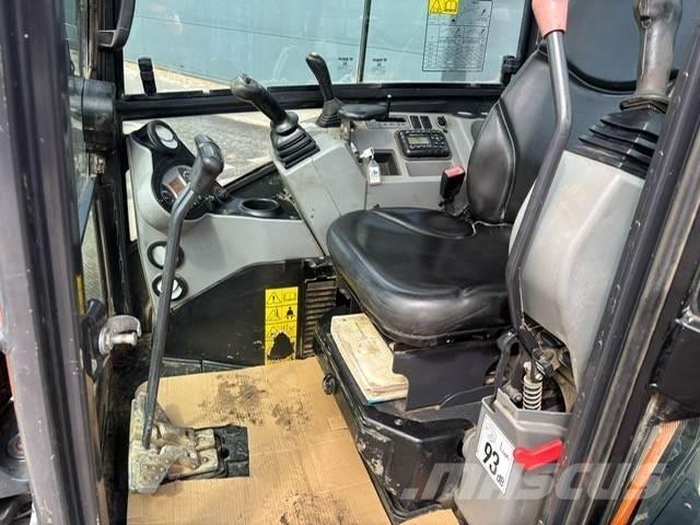 Develon Dx27z 履帶式 挖土機/掘鑿機/挖掘機