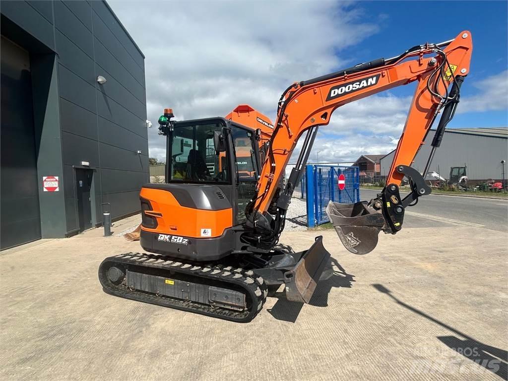 Doosan DX50z 履帶式 挖土機/掘鑿機/挖掘機