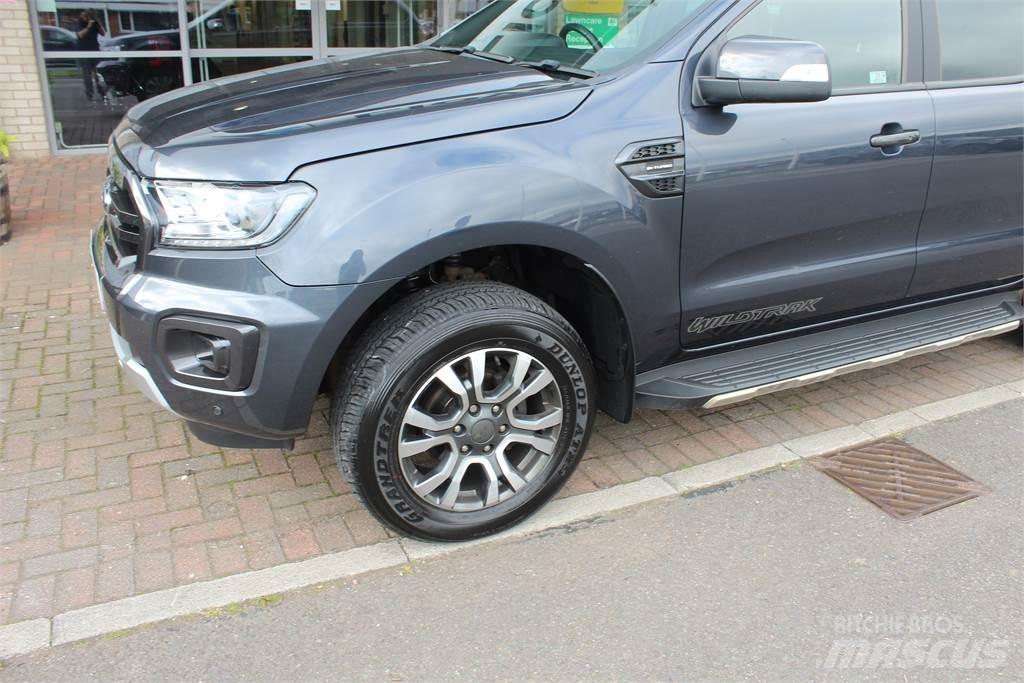 Ford Ranger Wildtrak 皮卡.傳統半斗卡車/側卸板