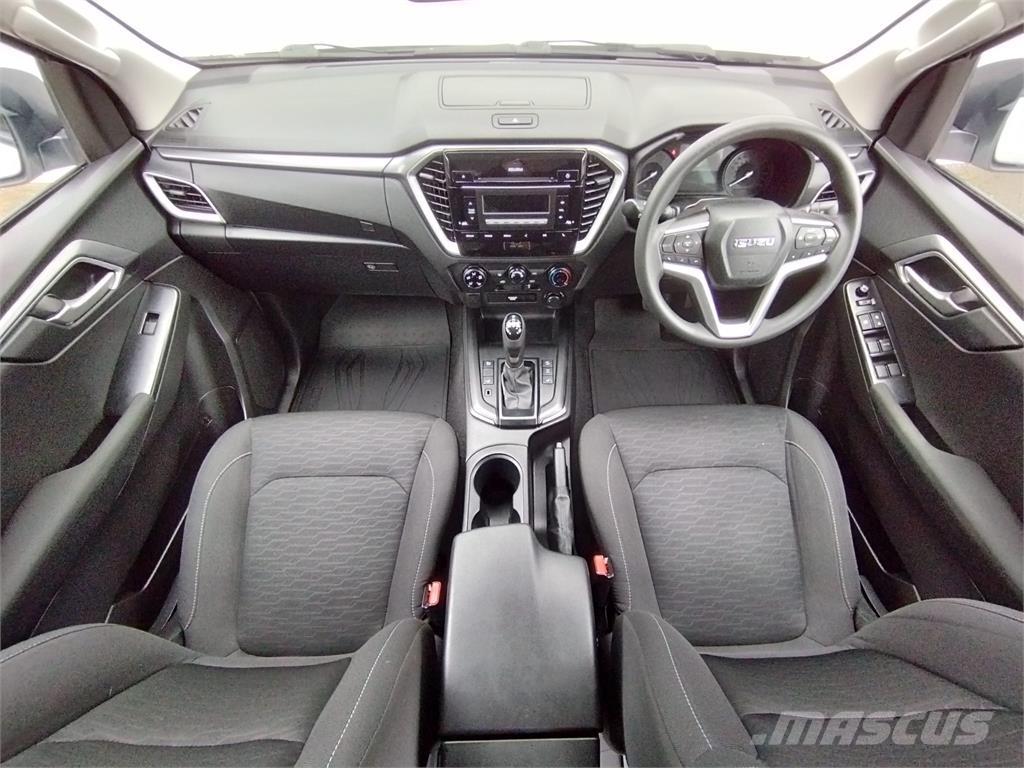 Isuzu DL20 皮卡.傳統半斗卡車/側卸板