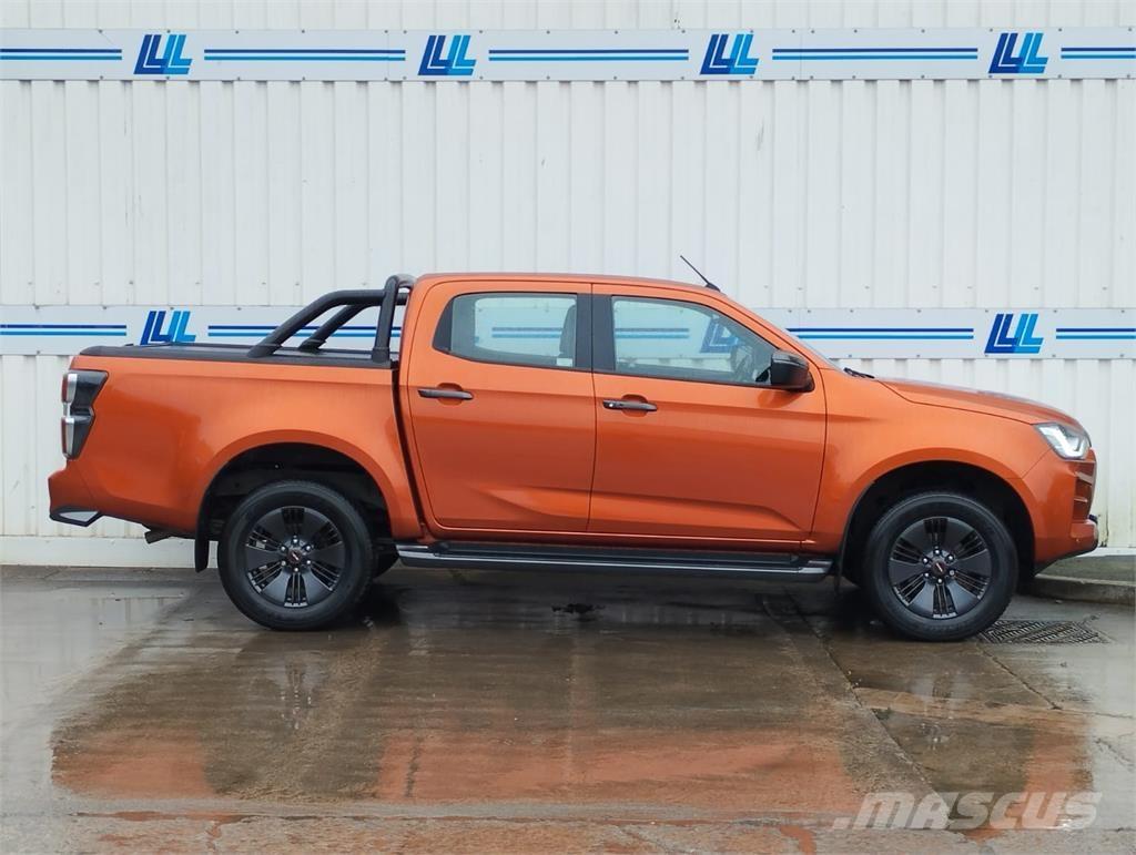 Isuzu V-Cross 皮卡.傳統半斗卡車/側卸板