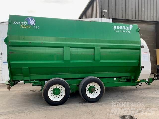 Keenan MF380 混合餵料機