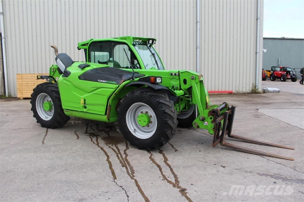 Merlo TF33.7 115 伸縮臂操作車