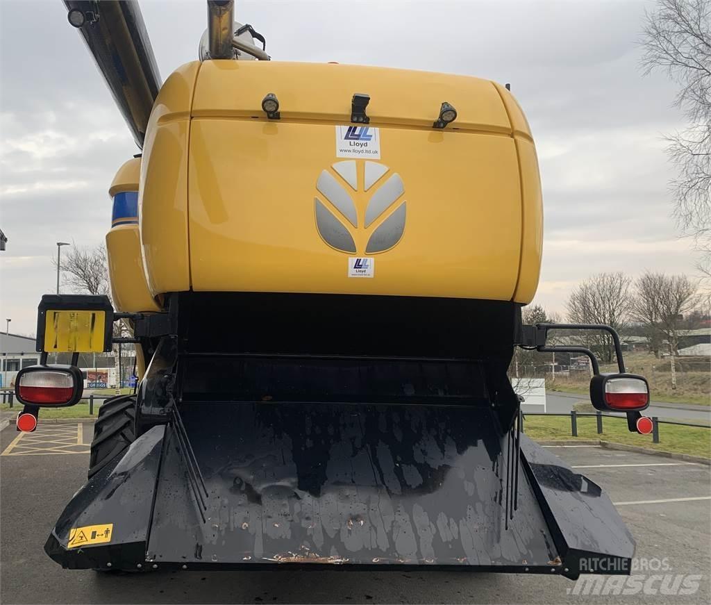 New Holland CX8.80 聯合收穫機