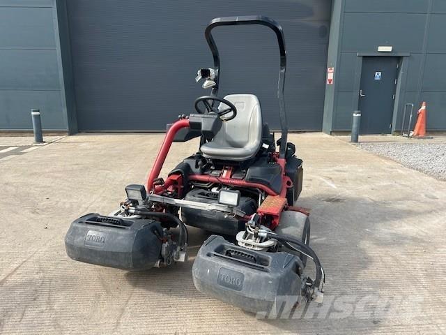Toro GR3400 騎乘式割草機