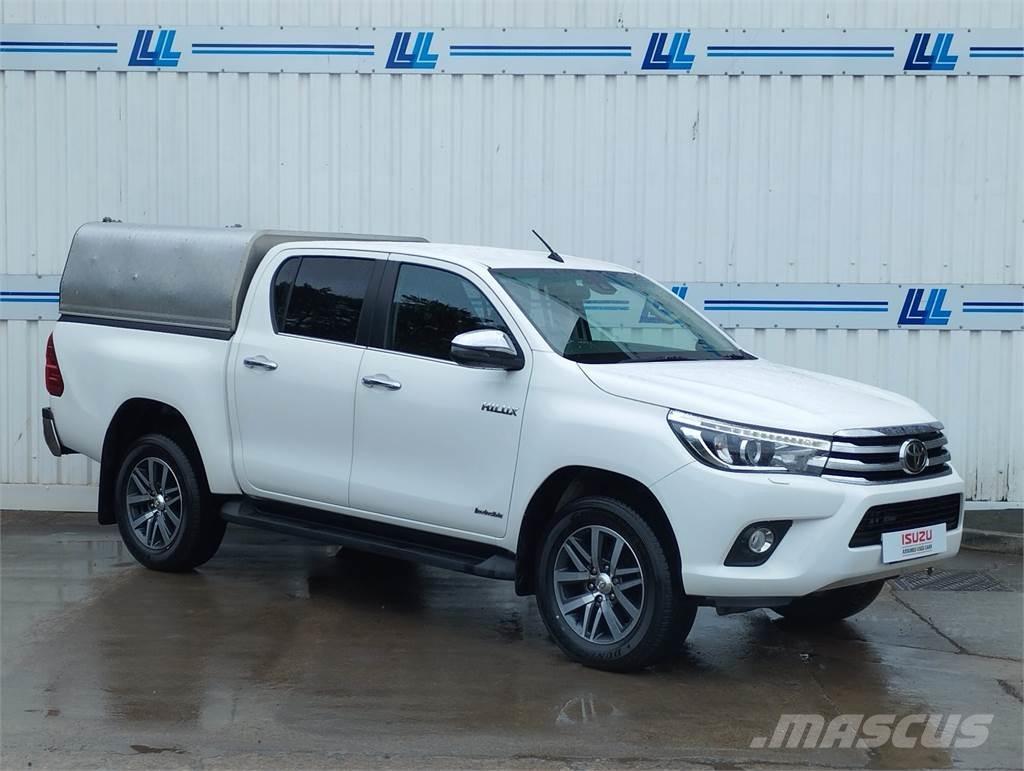 Toyota Hilux 皮卡.傳統半斗卡車/側卸板