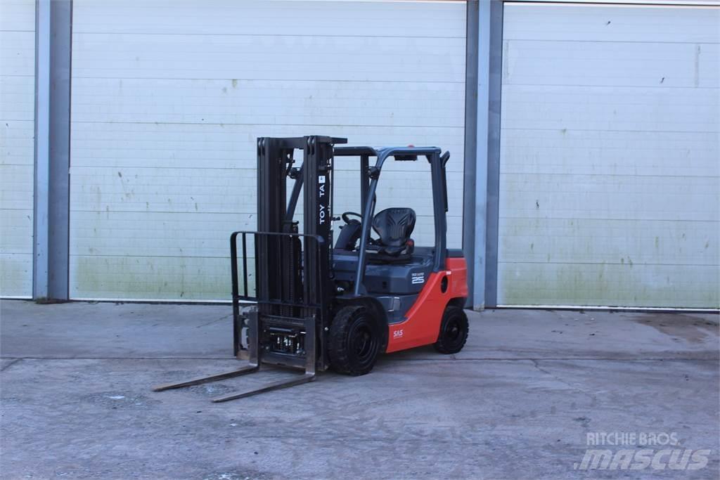 Toyota Tonero 2.5T 堆高機(叉車)-其他