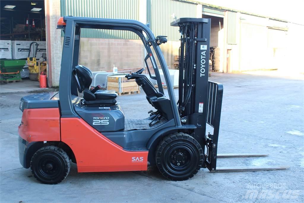 Toyota Tonero 2.5T 堆高機(叉車)-其他
