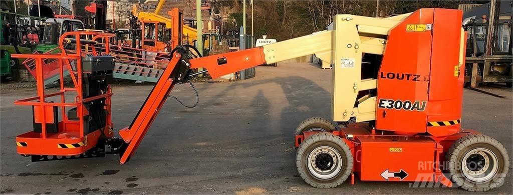 JLG E300AJ 其他升降機和作業平台