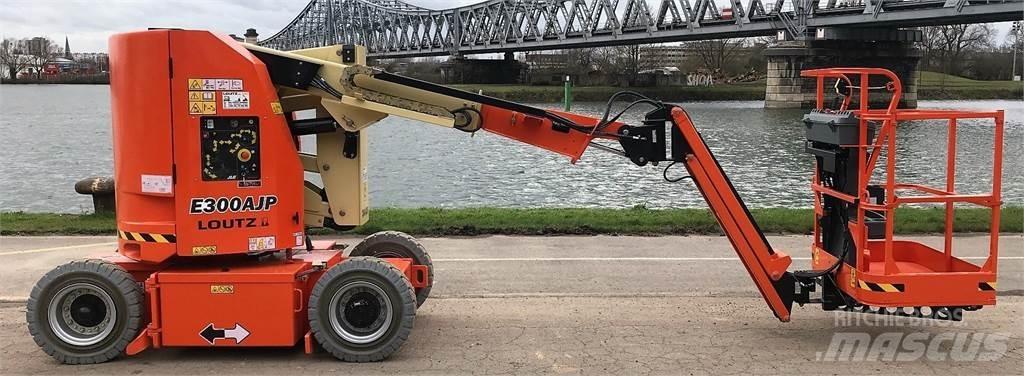 JLG E300AJP 其他升降機和作業平台