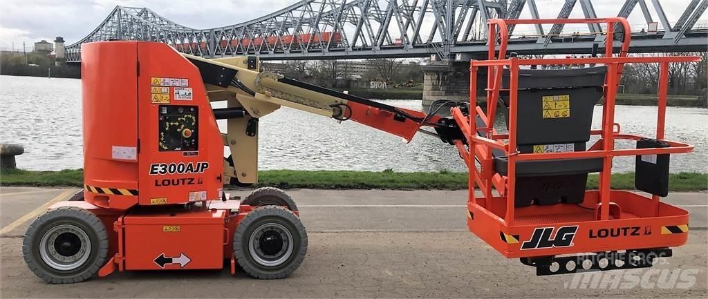JLG E300AJP 其他升降機和作業平台