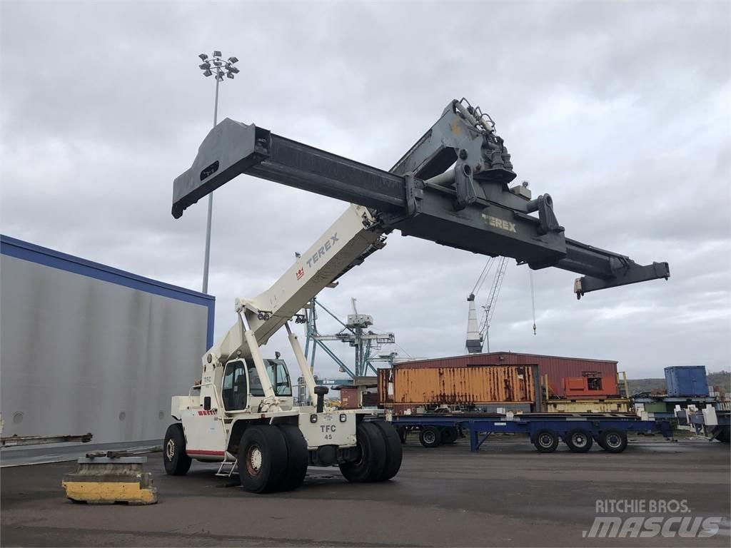 Terex TFC45 前伸型堆積機
