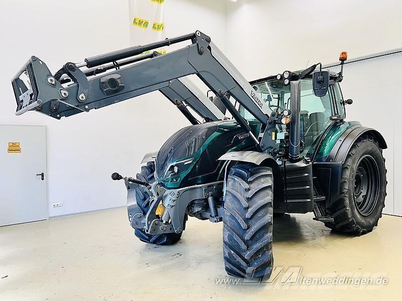 Valtra T174 曳引機