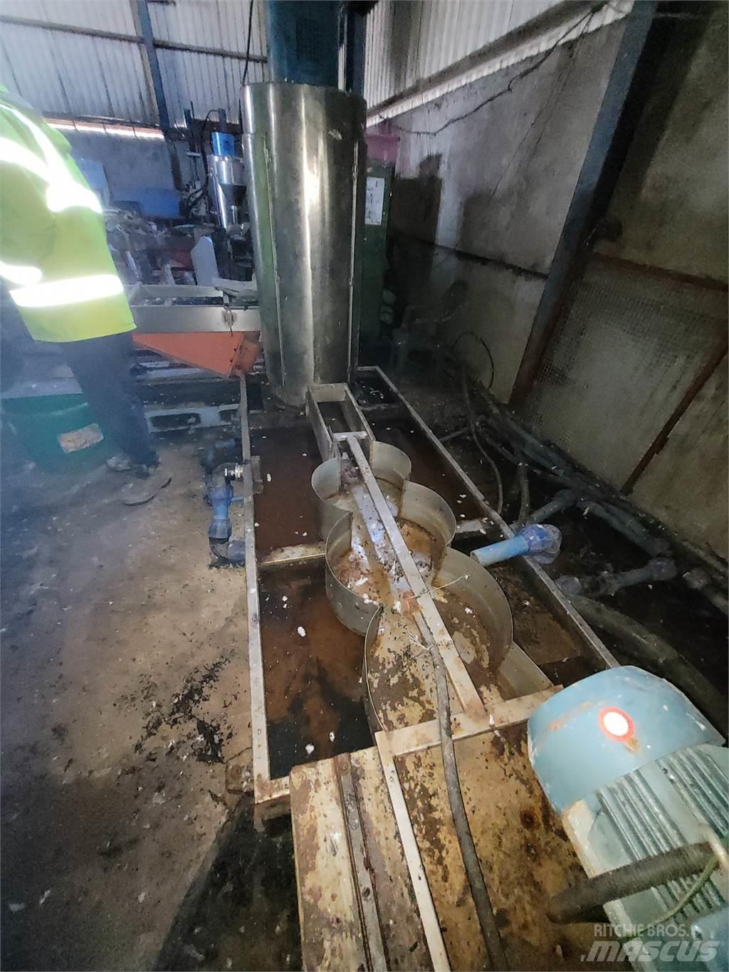  200 廢棄物壓縮機