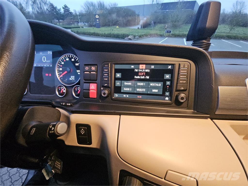 MAN TGL 12.190 BL 吊鉤式起重車