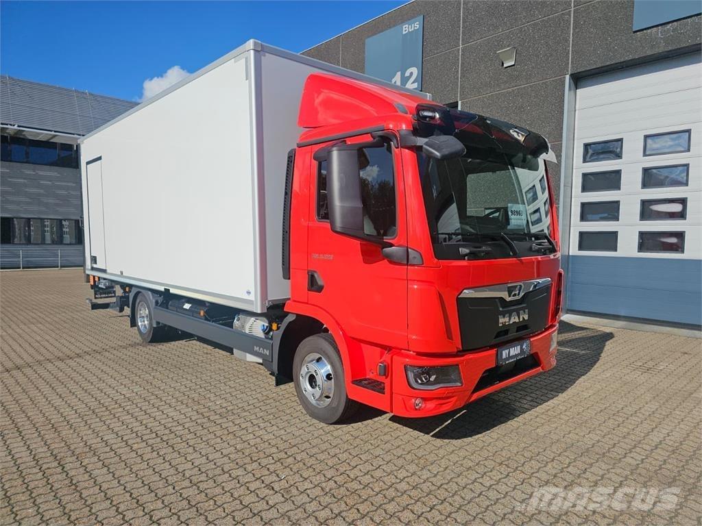 MAN TGL 8.220 貨箱式卡車
